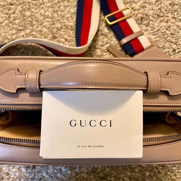 ❤️🤍💙 HOST PICK!!!!! ❤️🤍💙 - Picture 4 of 14